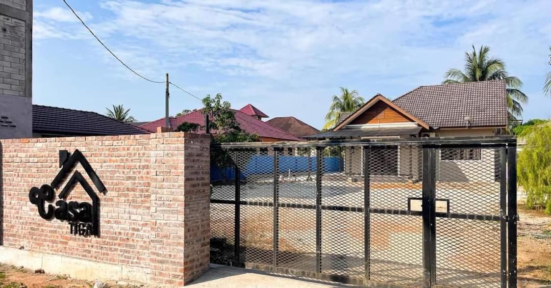 Casa Tiga Homestay Besut Kampung Kuala Besut Esterno foto