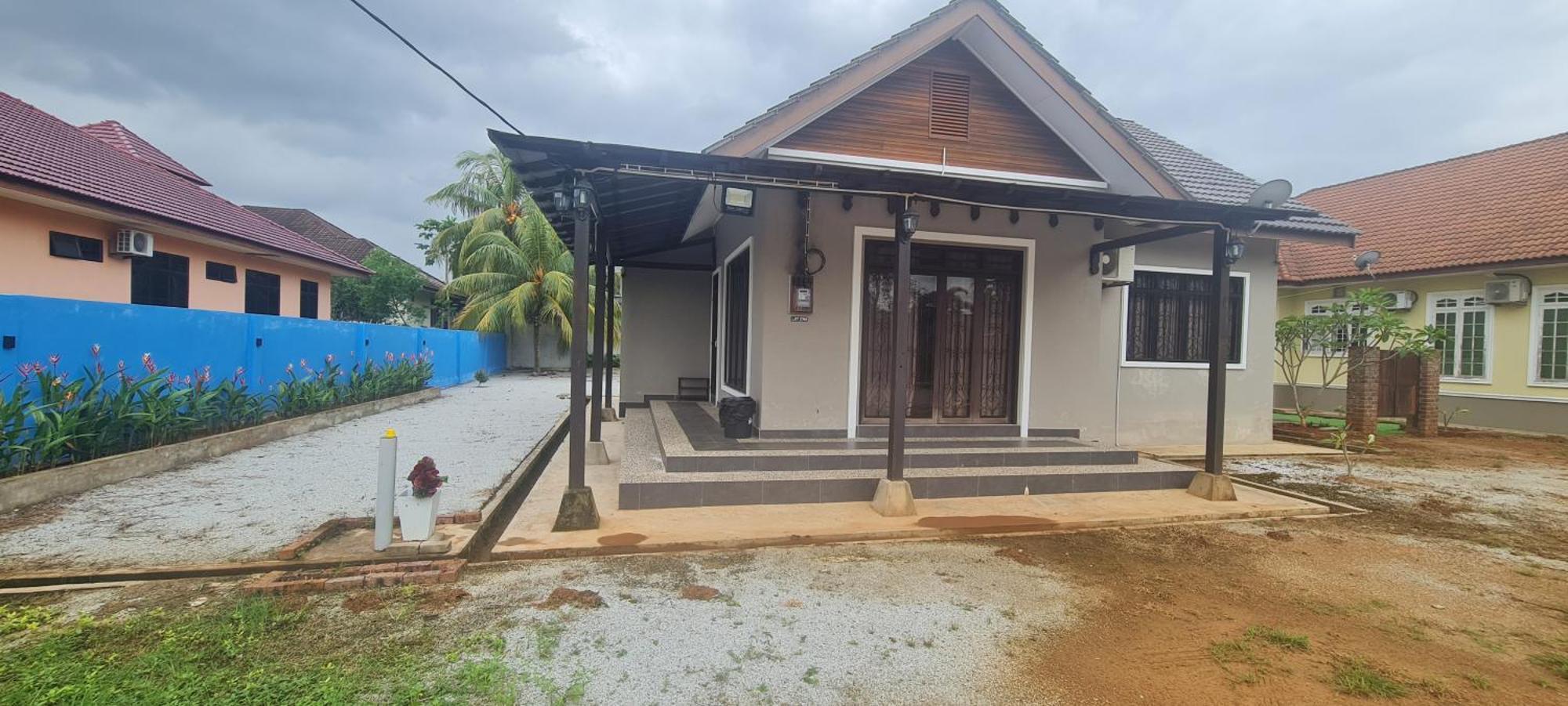 Casa Tiga Homestay Besut Kampung Kuala Besut Esterno foto
