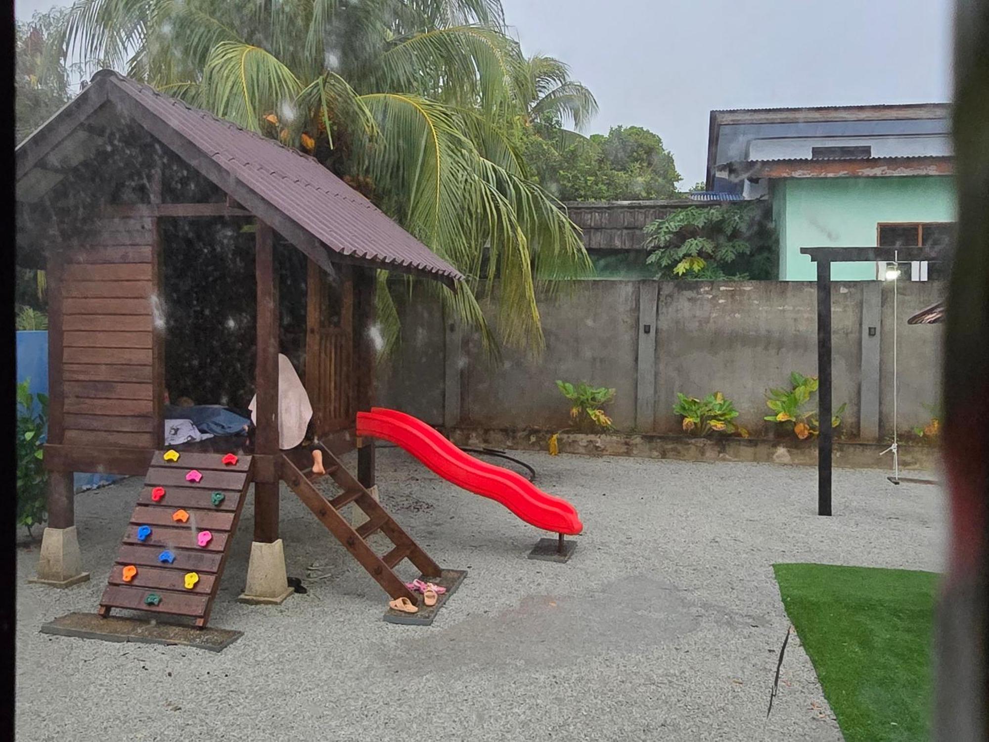 Casa Tiga Homestay Besut Kampung Kuala Besut Esterno foto